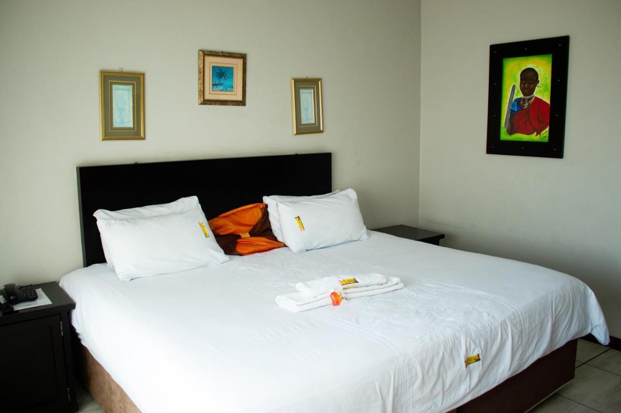 Masai Lodge 폴로콰네 외부 사진